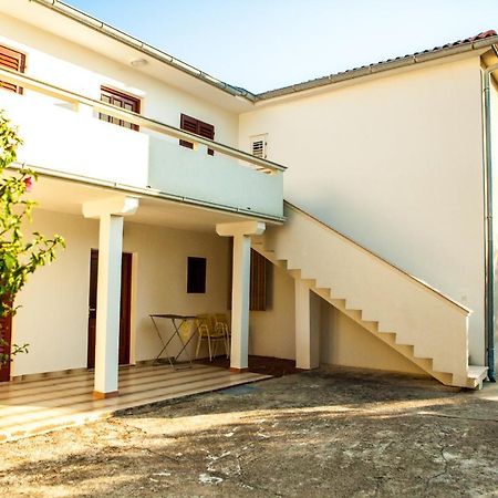 Apartments Alma Novalja Extérieur photo
