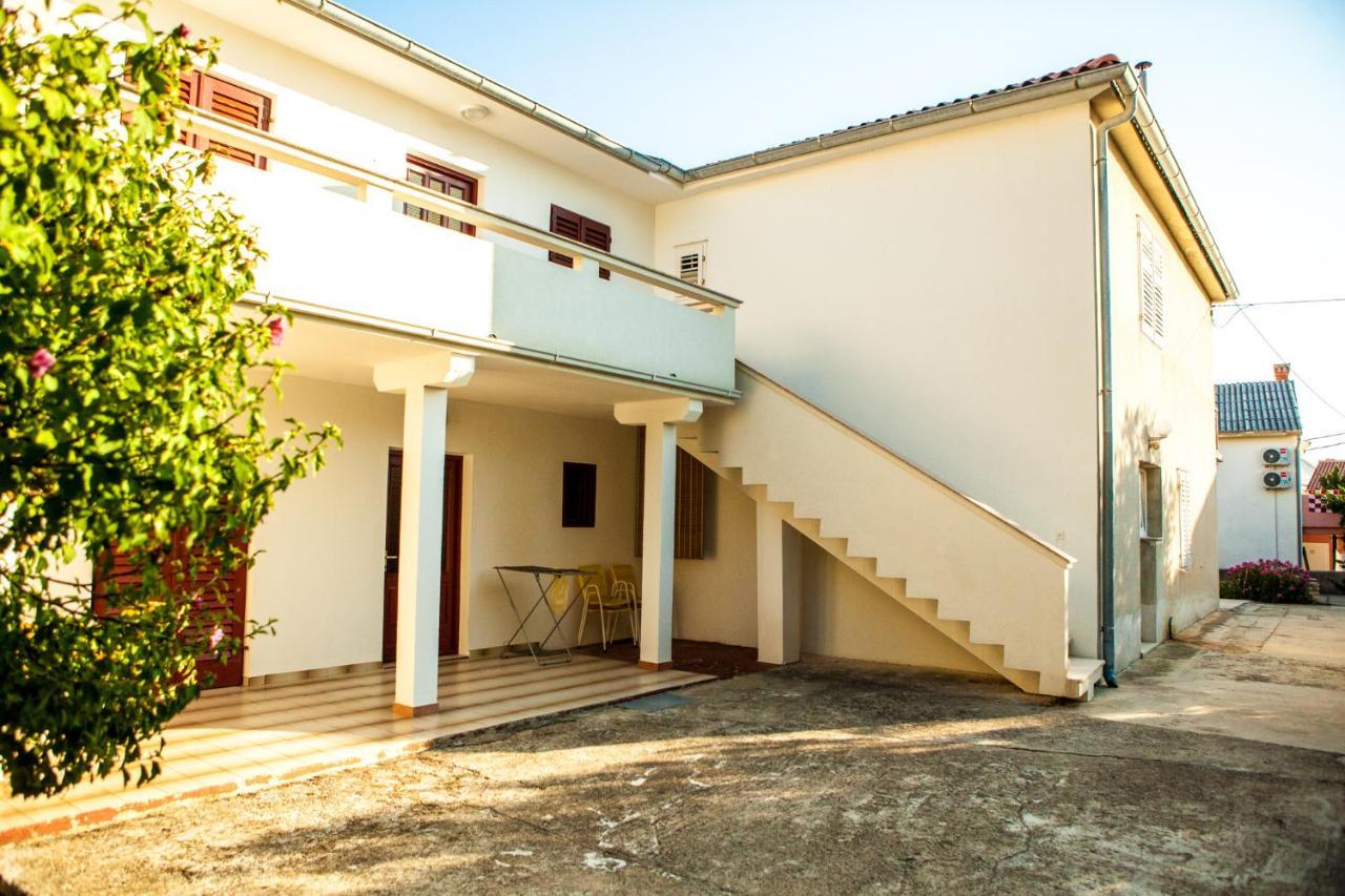 Apartments Alma Novalja Extérieur photo